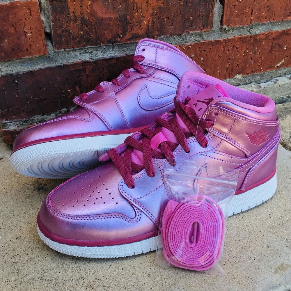 AIR JORDAN 1 MID “PINK RISE” - Picture 2 of 8